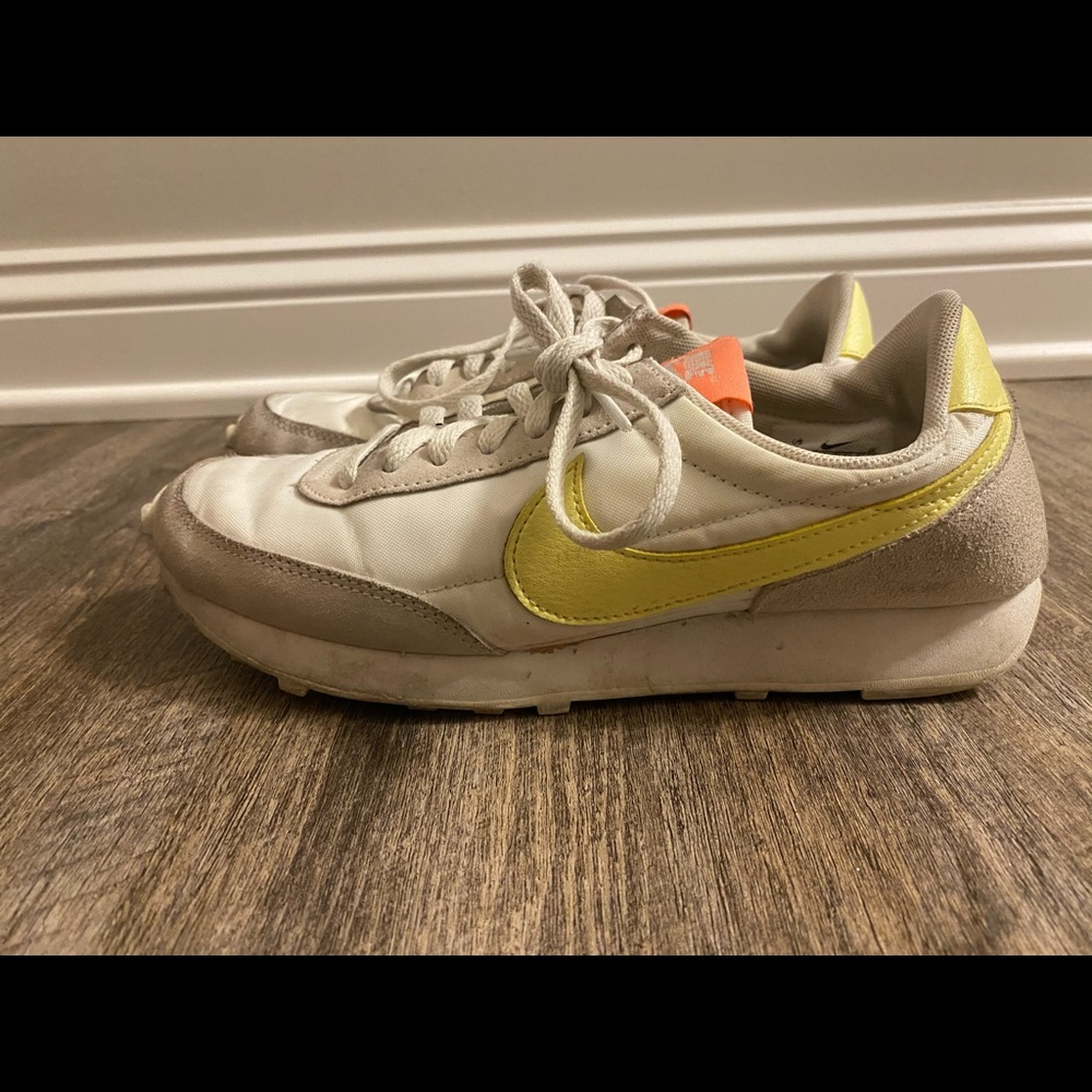 Nike Daybreak Shoes